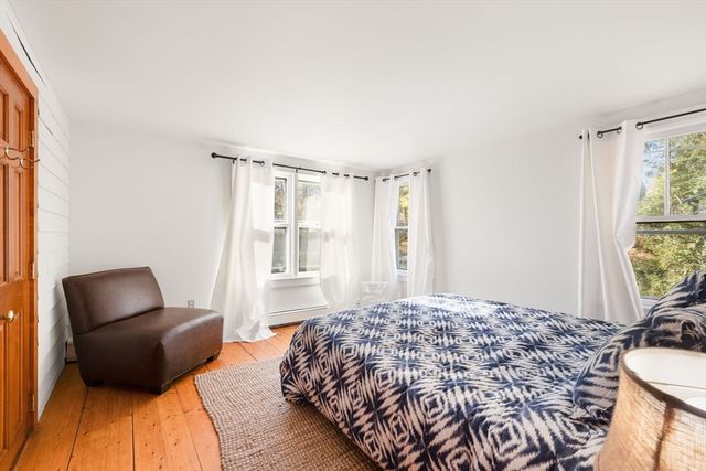 251 Woods Hole Rd, Falmouth, MA 02540