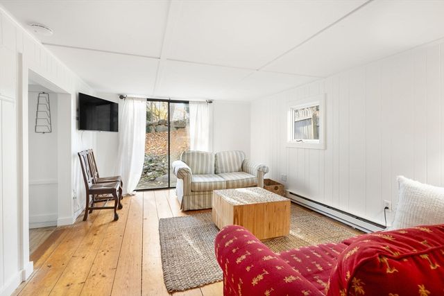 251 Woods Hole Rd, Falmouth, MA 02540