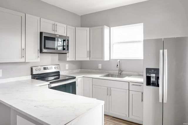 2105 I Street, Bedford, IN 47421