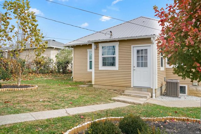 2105 I Street, Bedford, IN 47421