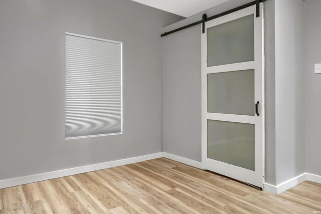 2105 I Street, Bedford, IN 47421