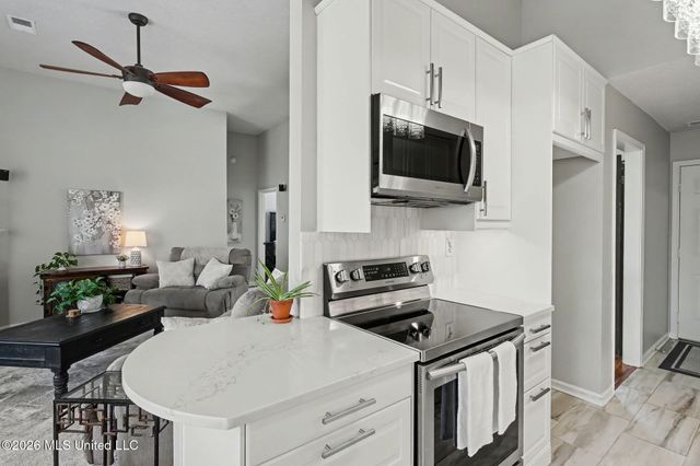 7740 Meadow Ridge Lane, Olive Branch, MS 38654