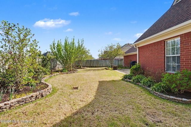 7740 Meadow Ridge Lane, Olive Branch, MS 38654