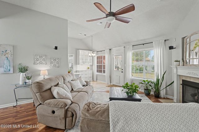 7740 Meadow Ridge Lane, Olive Branch, MS 38654