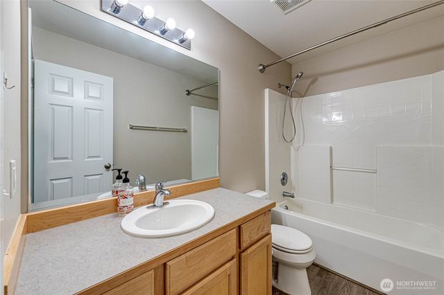 2712 153rd Street SW, Lynnwood, WA 98087