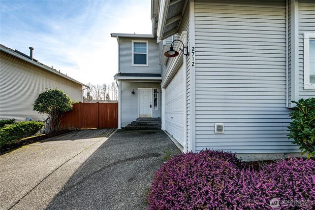 2712 153rd Street SW, Lynnwood, WA 98087
