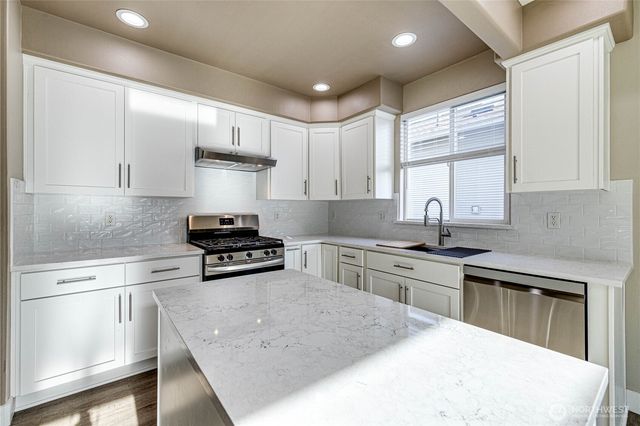 2712 153rd Street SW, Lynnwood, WA 98087