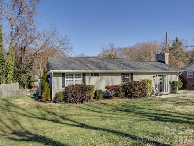 204 Elliott Street W, Fort Mill, SC 29715