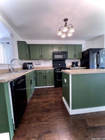 6930 CARIBOU CRK, San Antonio, TX 78244