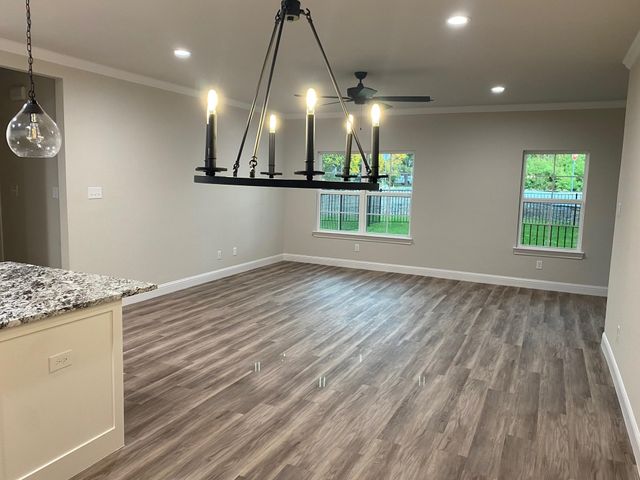 403 6TH Street B, Midlothian, TX 76065