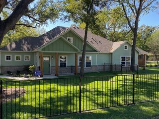 403 6TH Street B, Midlothian, TX 76065