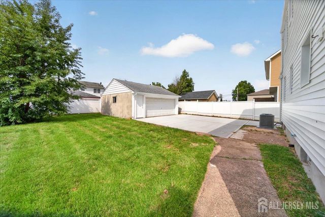 121 Dorothy Street, Carteret, NJ 07008
