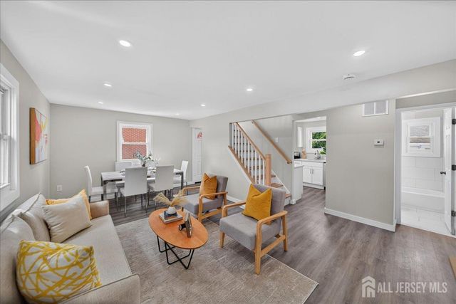 121 Dorothy Street, Carteret, NJ 07008