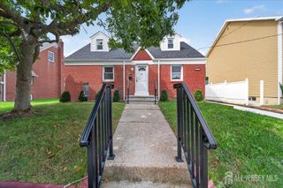 121 Dorothy Street, Carteret, NJ 07008