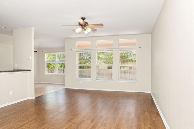 1817 Shaker TRL, Austin, TX 78754