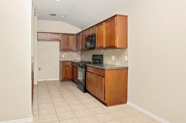 1817 Shaker TRL, Austin, TX 78754