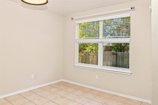 1817 Shaker TRL, Austin, TX 78754