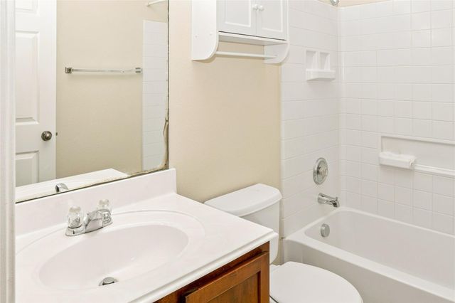 1817 Shaker TRL, Austin, TX 78754