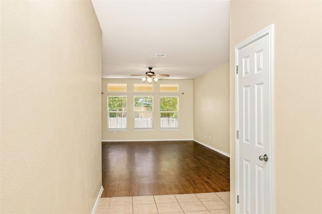 1817 Shaker TRL, Austin, TX 78754