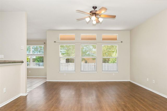 1817 Shaker TRL, Austin, TX 78754