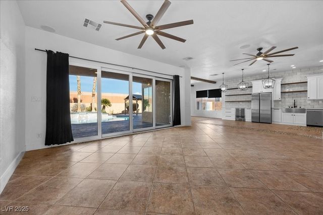 6332 Peggotty Avenue, Las Vegas, NV 89130