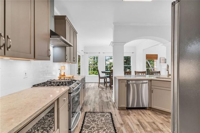 576 Fairway Drive, Woodstock, GA 30189