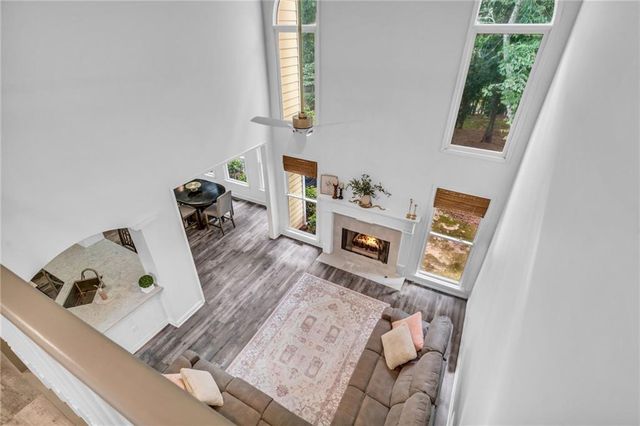 576 Fairway Drive, Woodstock, GA 30189