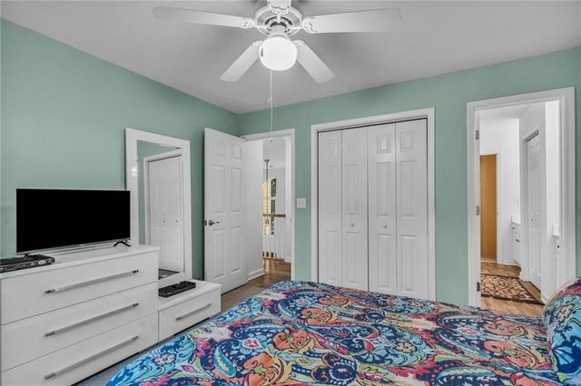 576 Fairway Drive, Woodstock, GA 30189