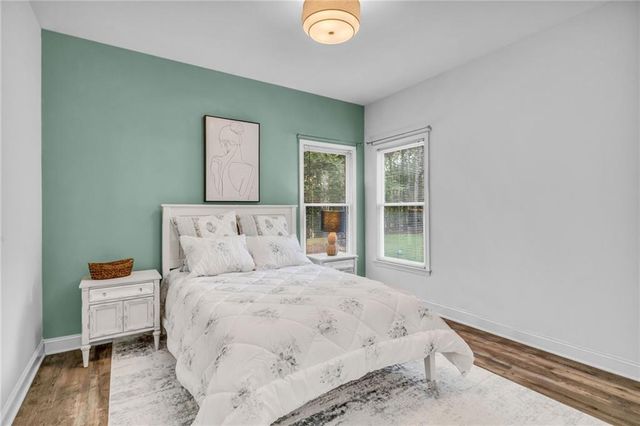 576 Fairway Drive, Woodstock, GA 30189