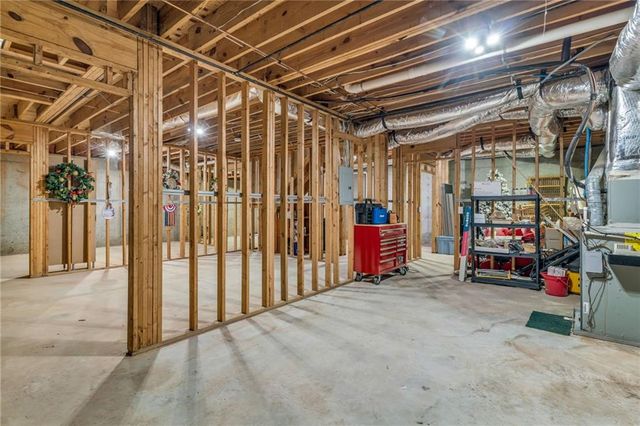 576 Fairway Drive, Woodstock, GA 30189