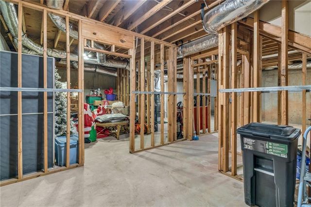 576 Fairway Drive, Woodstock, GA 30189