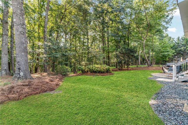 576 Fairway Drive, Woodstock, GA 30189