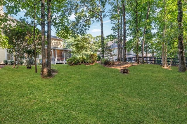 576 Fairway Drive, Woodstock, GA 30189