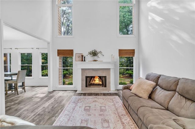 576 Fairway Drive, Woodstock, GA 30189