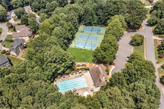 576 Fairway Drive, Woodstock, GA 30189
