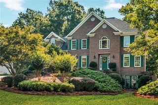 576 Fairway Drive, Woodstock, GA 30189