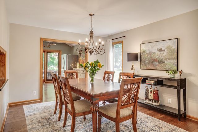 1395 Farmdale Road, Mendota Heights, MN 55118