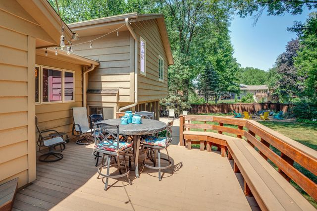 1395 Farmdale Road, Mendota Heights, MN 55118