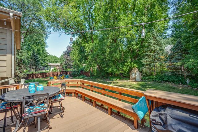 1395 Farmdale Road, Mendota Heights, MN 55118