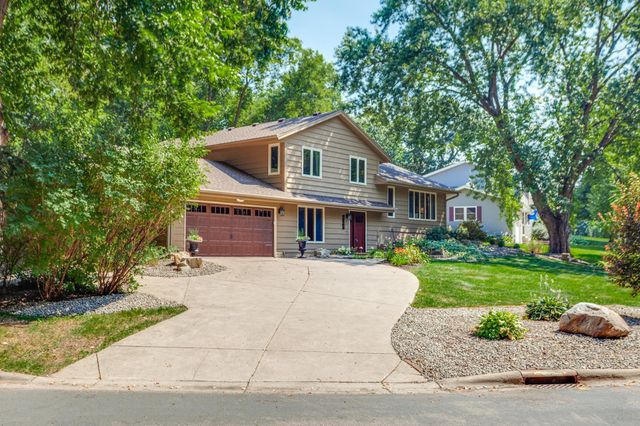 1395 Farmdale Road, Mendota Heights, MN 55118