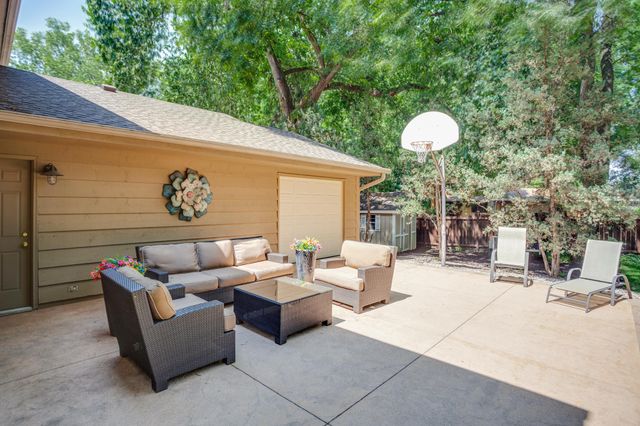 1395 Farmdale Road, Mendota Heights, MN 55118