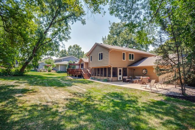 1395 Farmdale Road, Mendota Heights, MN 55118