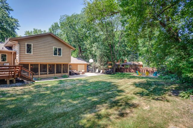 1395 Farmdale Road, Mendota Heights, MN 55118