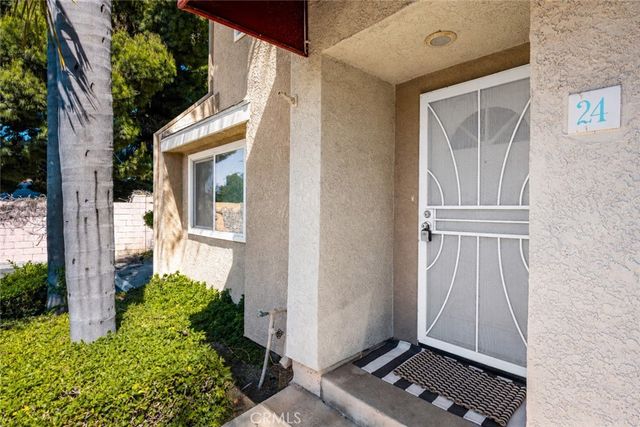 621 W Fletcher 24, Orange, CA 92865