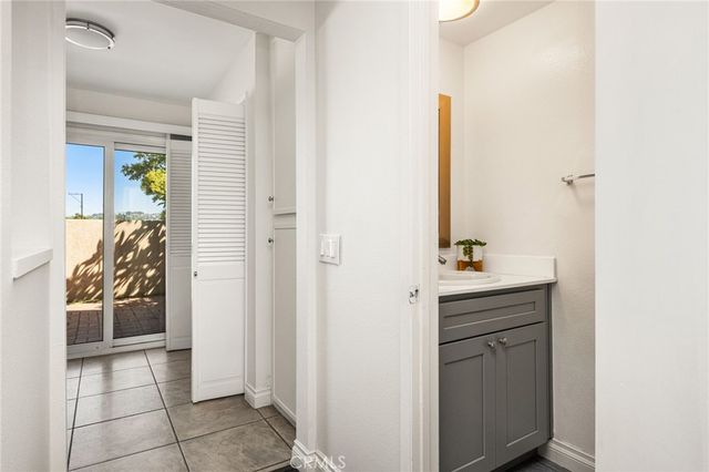 621 W Fletcher 24, Orange, CA 92865