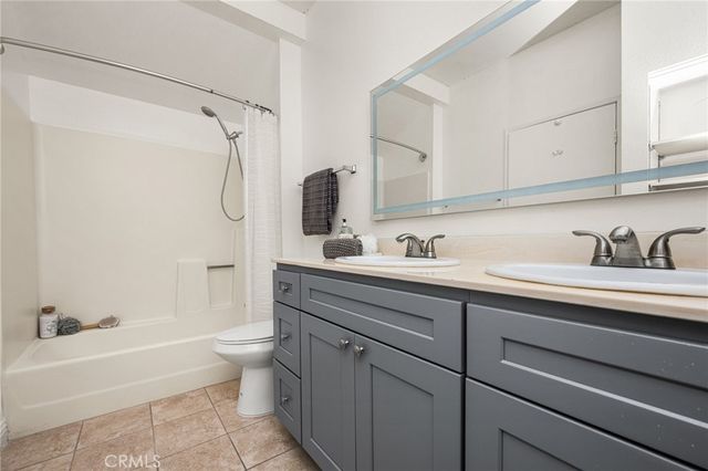 621 W Fletcher 24, Orange, CA 92865