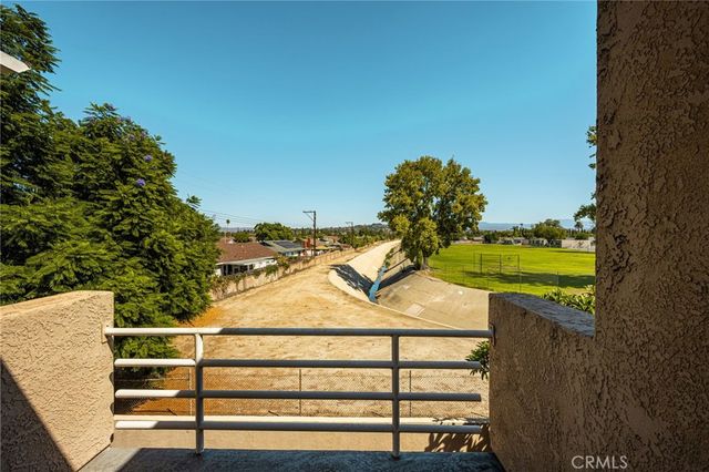 621 W Fletcher 24, Orange, CA 92865