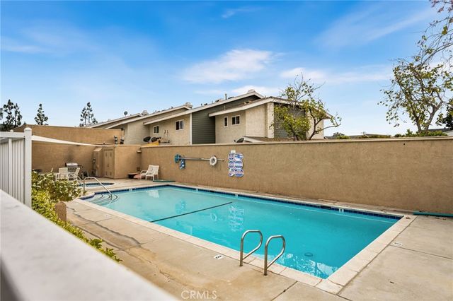 621 W Fletcher 24, Orange, CA 92865