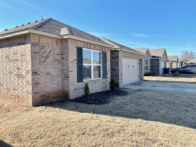 1909 E Moore Avenue, Stillwater, OK 74075