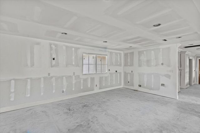 305 County Road 1, Dothan, AL 36303